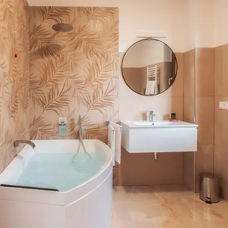 Frühstückspension La Perla Nascosta 4*